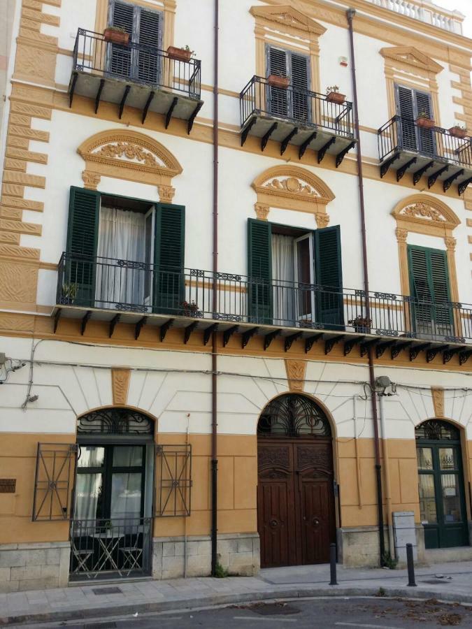 La Casetta Di Tilde 泰尔米尼伊梅雷塞 外观 照片